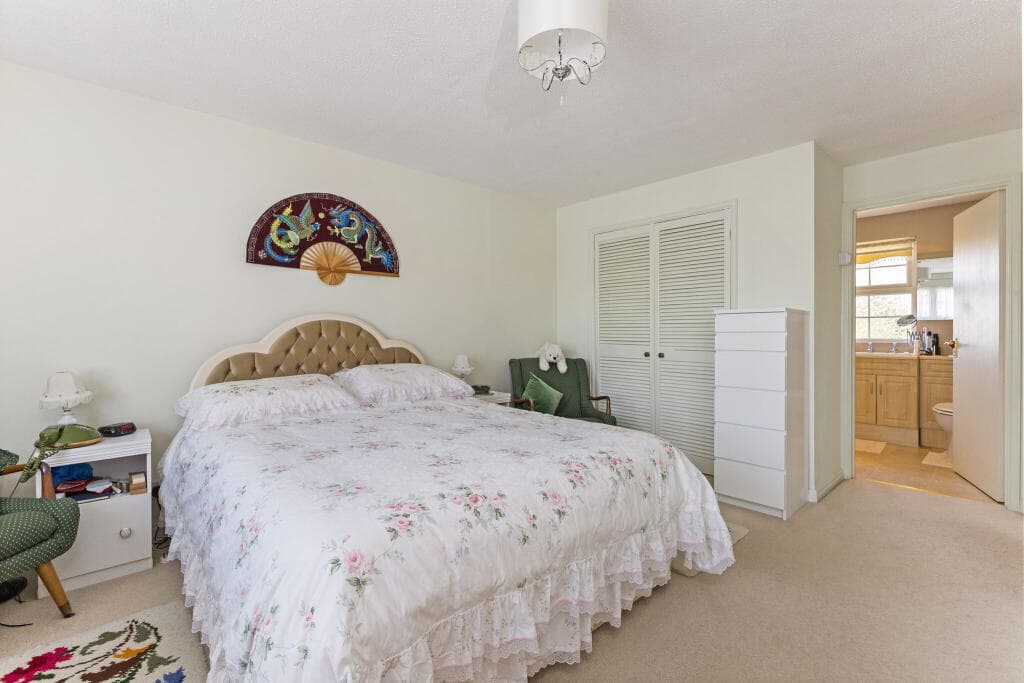 St. Huberts Close, Gerrards Cross, SL9 - Image 8