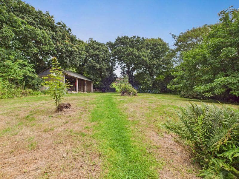 Constantine, Falmouth -Farmhouse with land - Image 3