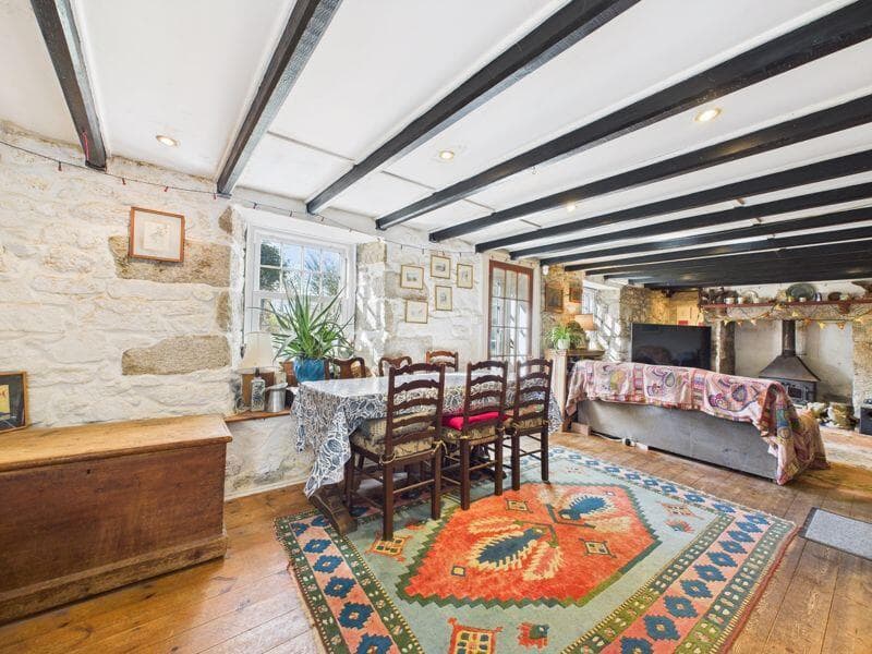 Constantine, Falmouth -Farmhouse with land - Image 4