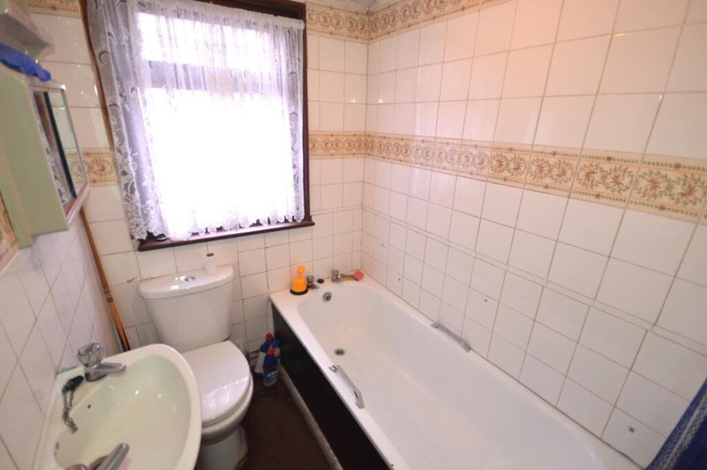 Rectory Road, Manor Park, E12 - Image 9
