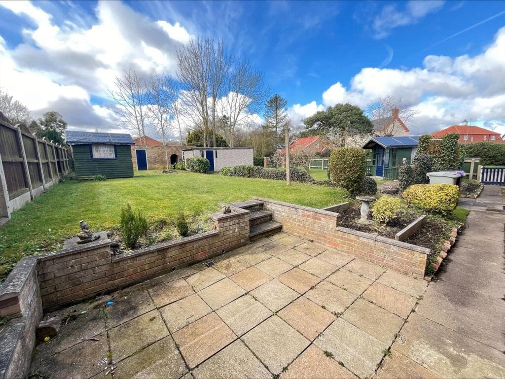 Poplars Lane, Legbourne, LN11 - Image 2