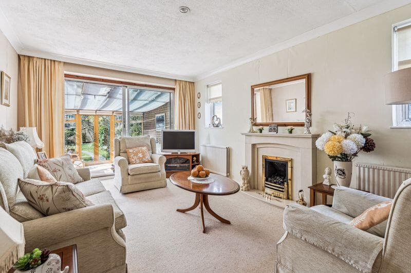 Spurlands End Road, Great Kingshill HP15 - Image 2