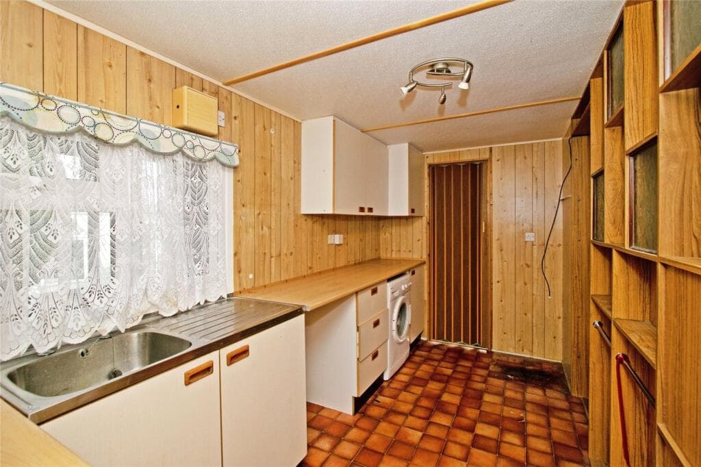 Trelil Caravan Site, Helston, Cornwall, TR13 - Image 3