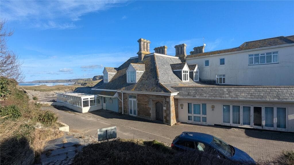 Lusty Glaze Road, Newquay, Cornwall - Image 2