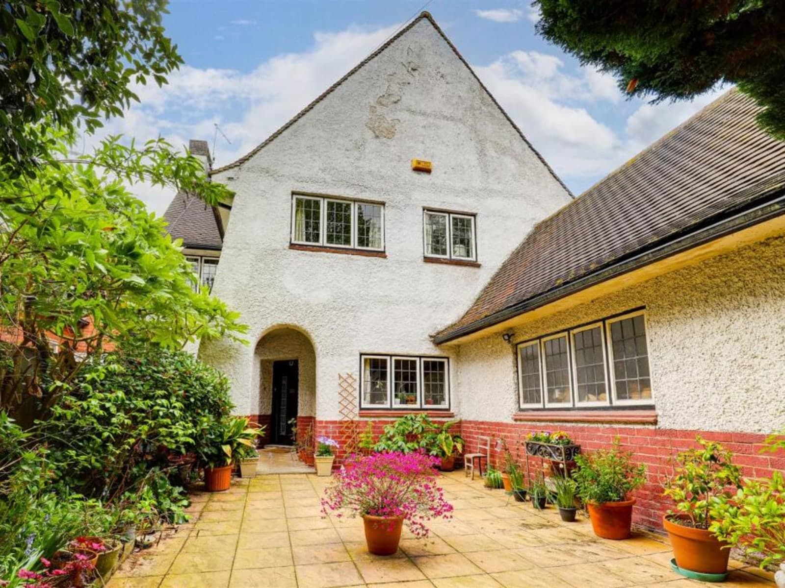 View property at Thorncliffe Road, Mapperley Park, Nottinghamshire, NG3 5BQ