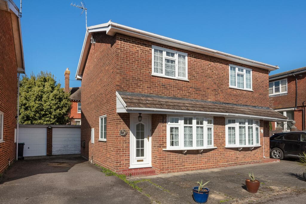 View property at Tankerton Mews, Whitstable
