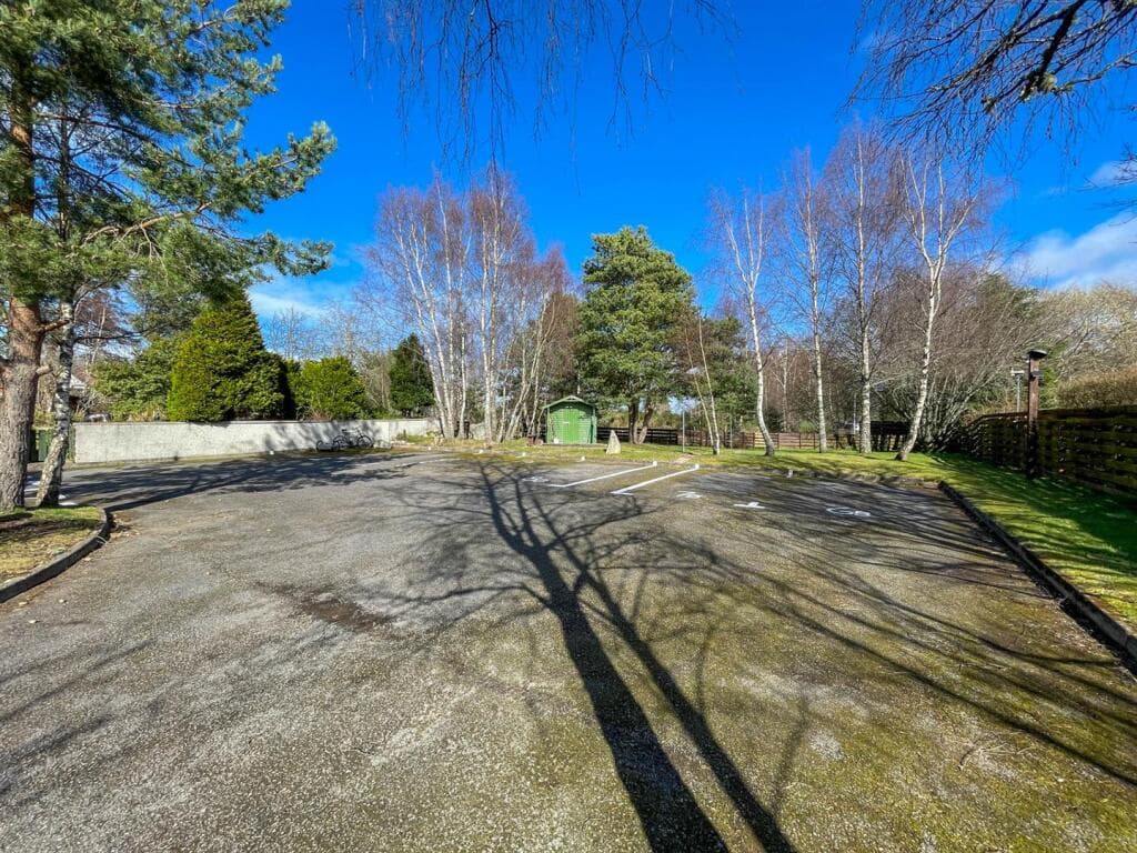 8a Corrour Road, Aviemore - Image 10