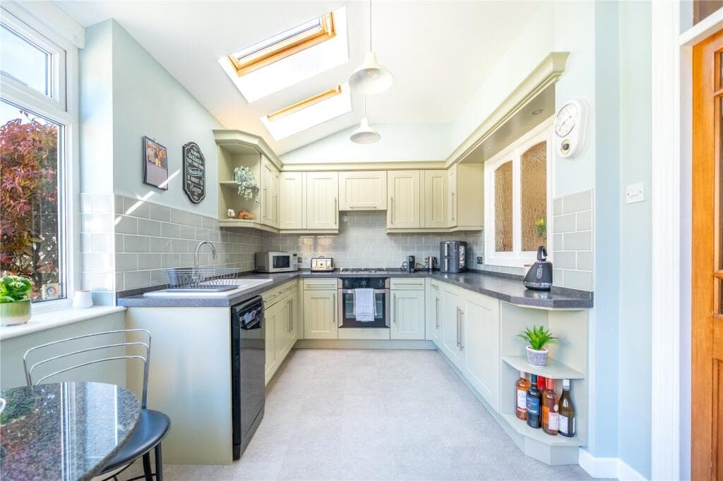 Woodland Road, West Bridgford, Nottingham, Nottinghamshire, NG2 - Image 11