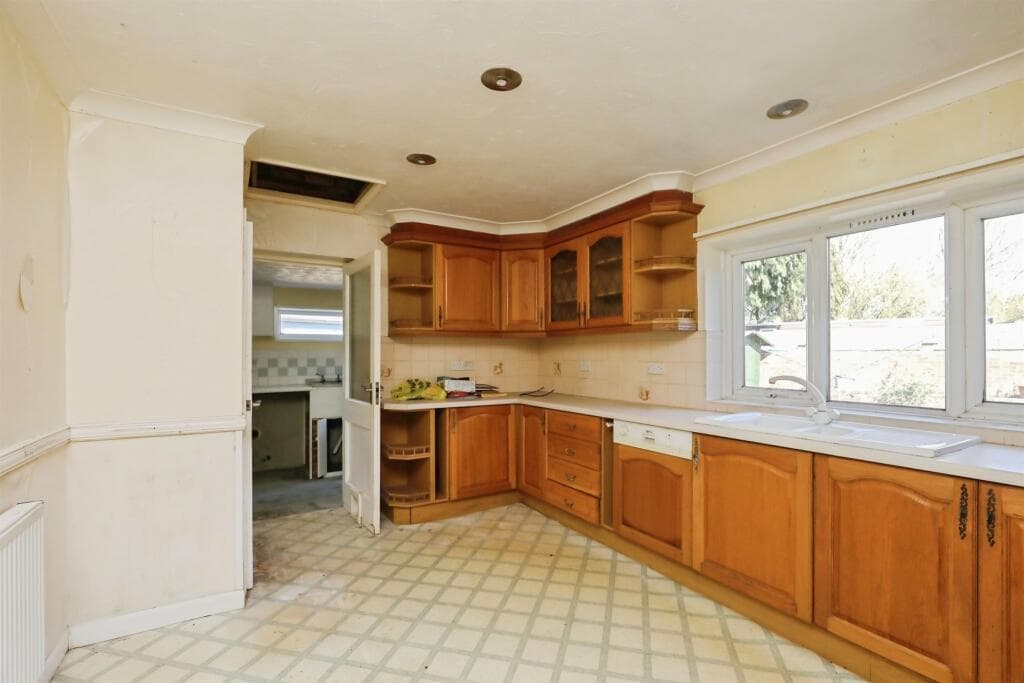 Low Road, Swaffham - Image 4