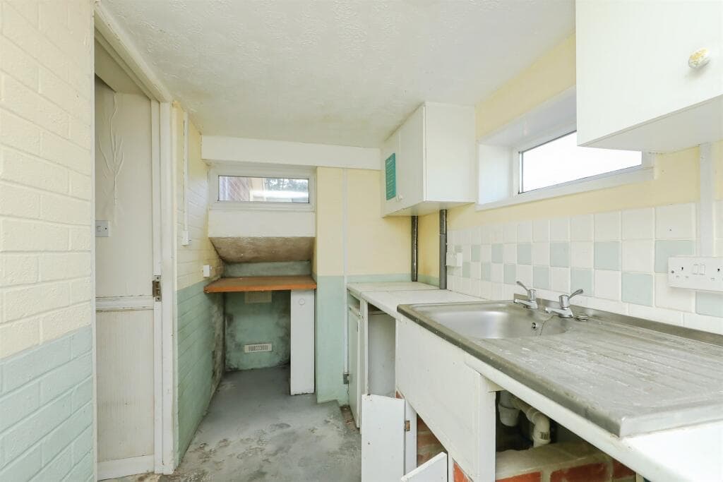 Low Road, Swaffham - Image 6