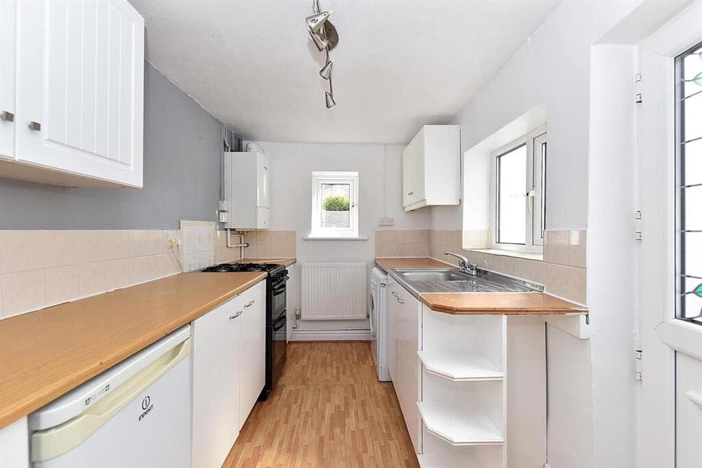 Foden Street, Macclesfield, Cheshire - Image 3