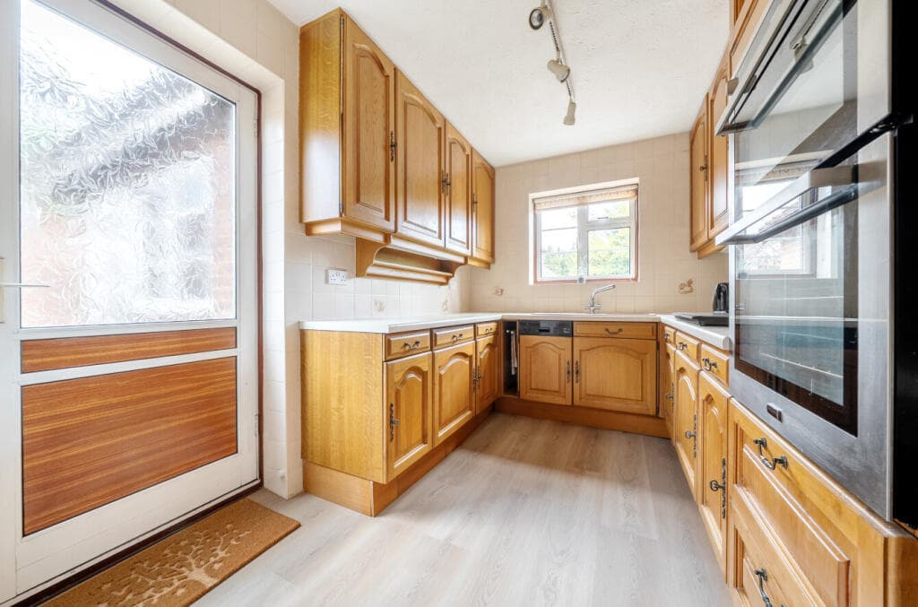 Crofton Lane, Orpington, BR5 - Image 6