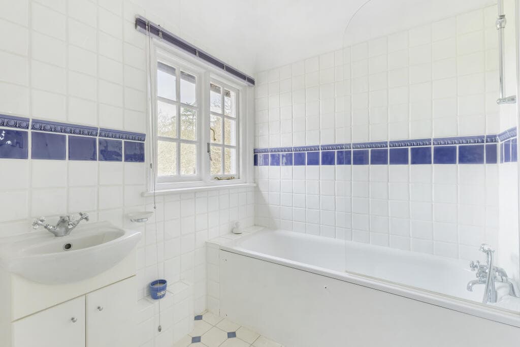 Moorlands Drive, Pinkneys Green, SL6 - Image 10