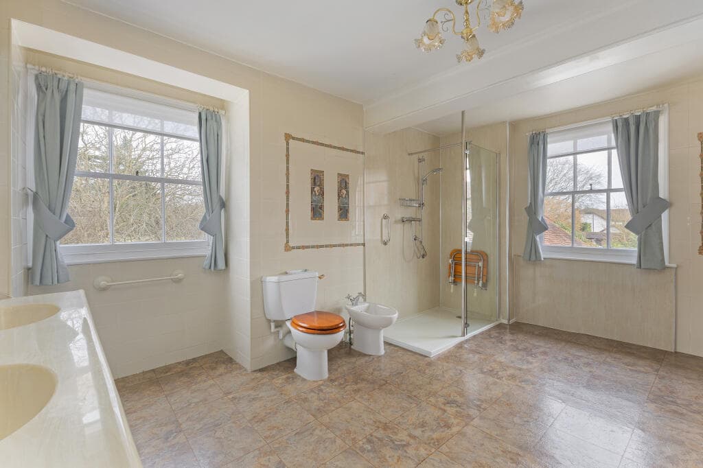 Moorlands Drive, Pinkneys Green, SL6 - Image 8