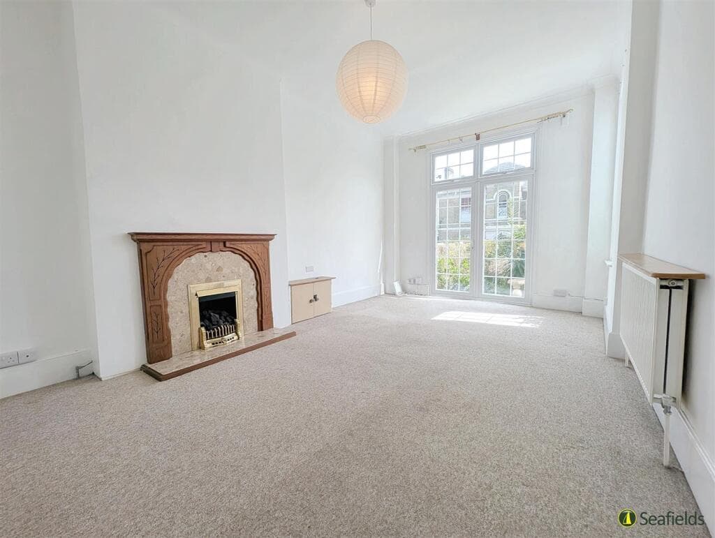 Belvedere Street, Ryde, PO33 2JW - Image 3