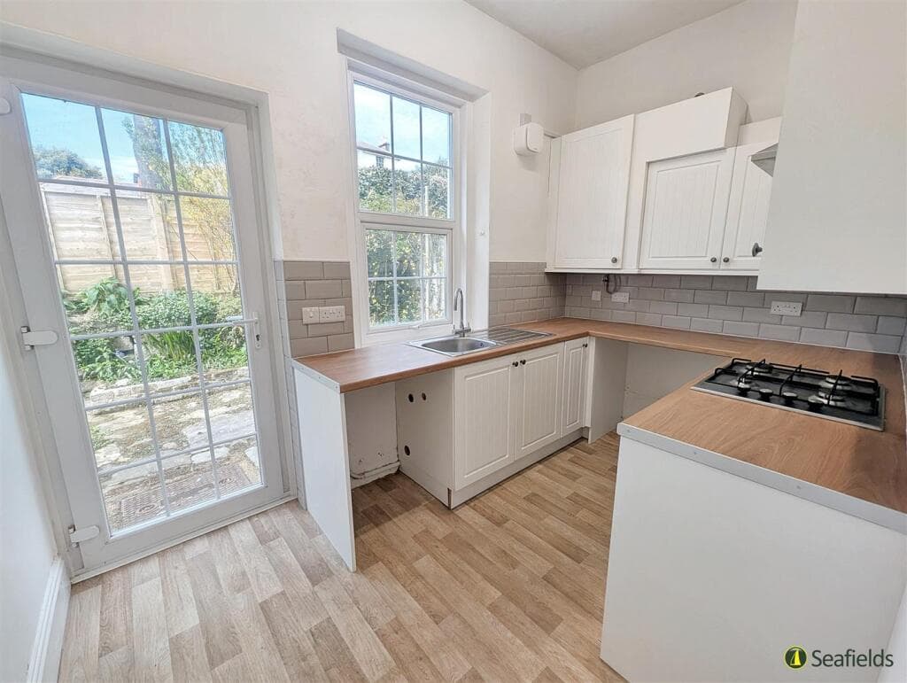 Belvedere Street, Ryde, PO33 2JW - Image 6
