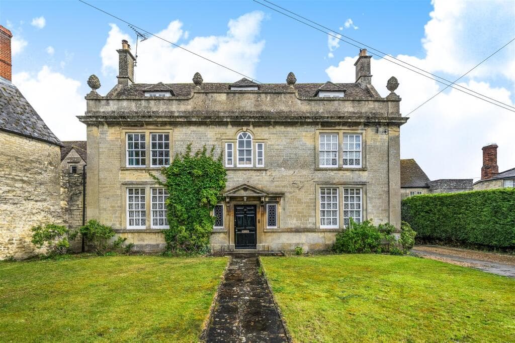 View property at The Green, Calne