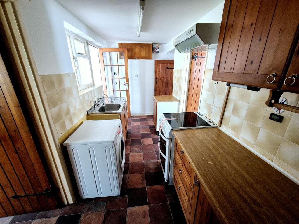Periton Lane, Minehead - Image 6