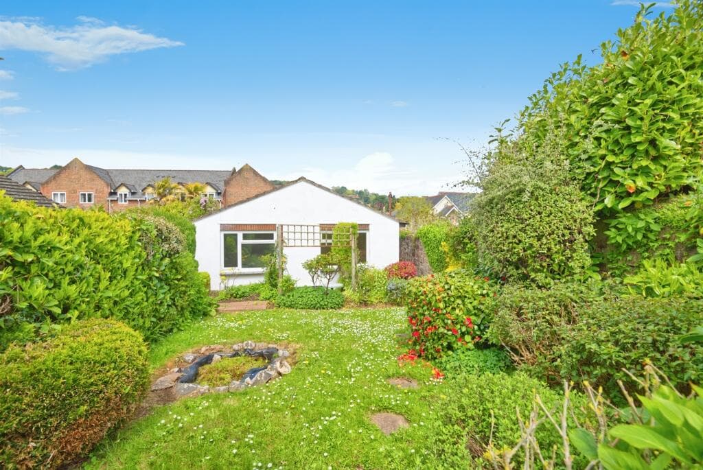 Millbridge Gardens, Minehead - Image 11
