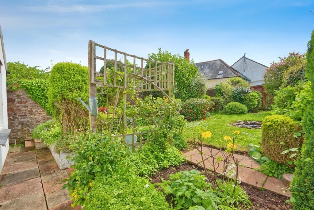 Millbridge Gardens, Minehead - Image 3