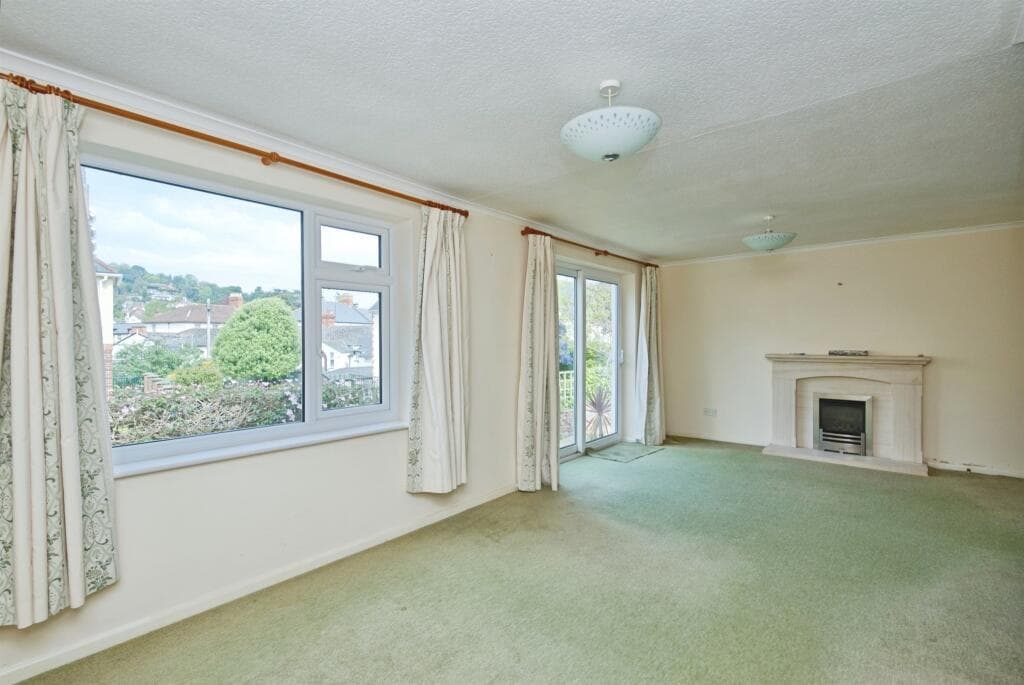 Millbridge Gardens, Minehead - Image 4