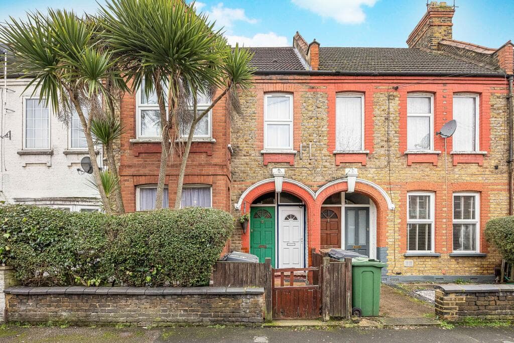 View property at Kettlebaston Road, Leyton, E10