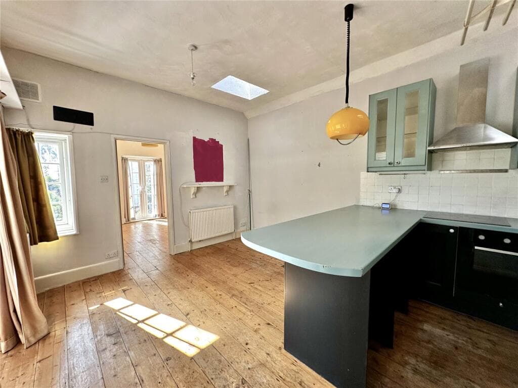Westfield Road, Lymington, Hampshire, SO41 - Image 4