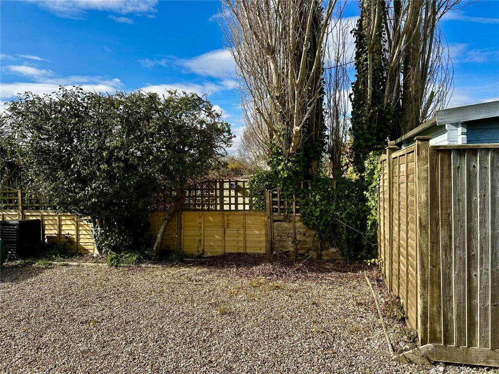 Westfield Road, Lymington, Hampshire, SO41 - Image 8