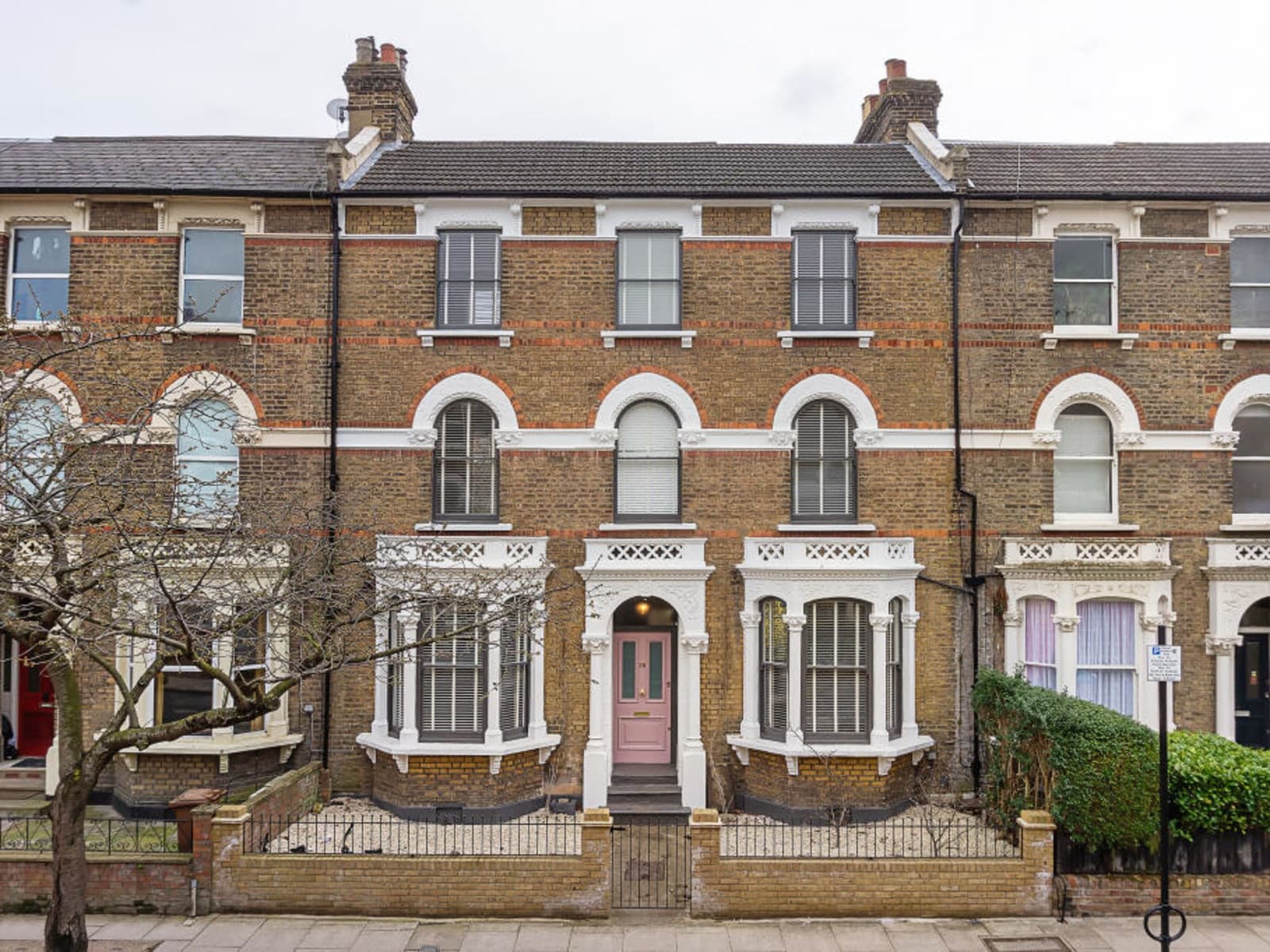 View property at Digby Crescent, London, N4