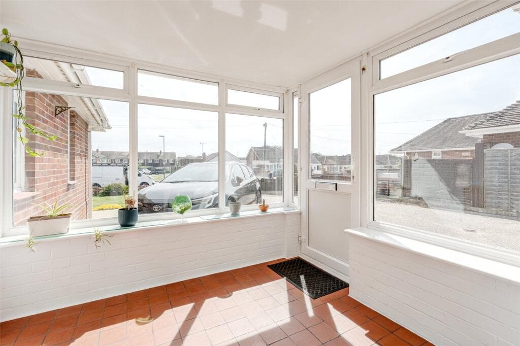 Holmes Lane, Rustington, Littlehampton, West Sussex, BN16 - Image 4