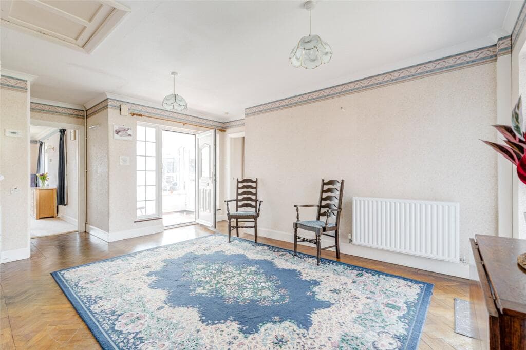 Holmes Lane, Rustington, Littlehampton, West Sussex, BN16 - Image 9