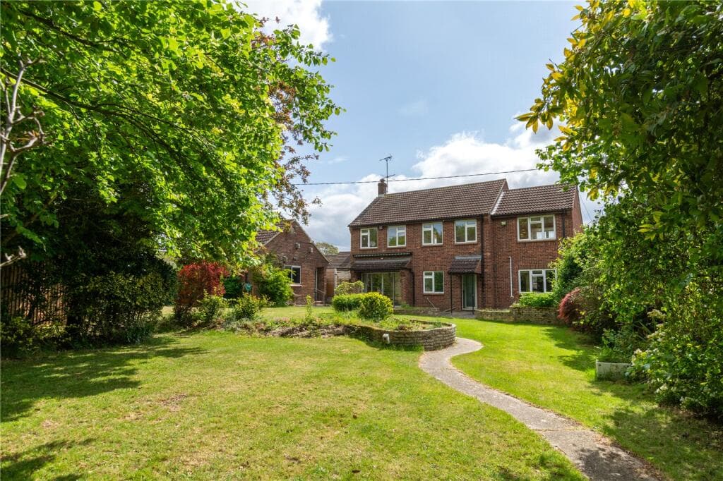 View property at Halstead Road, Gosfield, Halstead, Essex, CO9