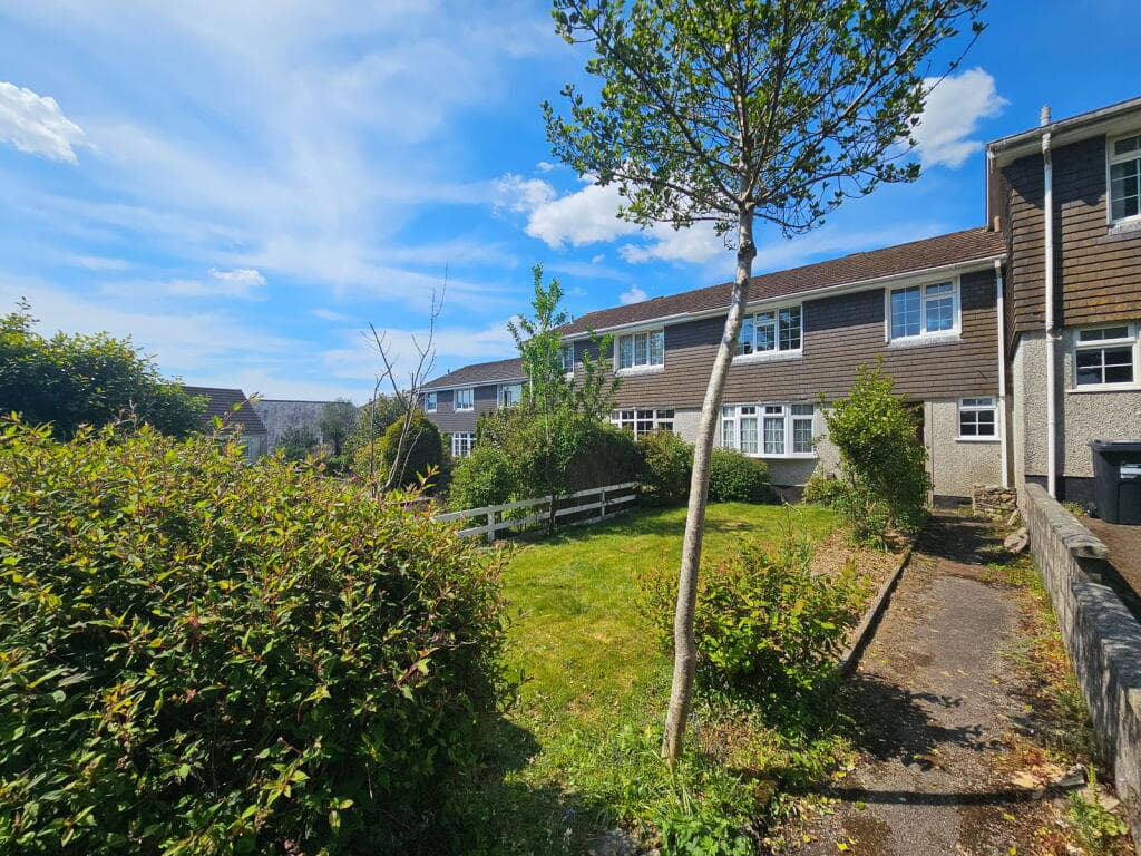 Glencross Court, Liskeard - Image 1