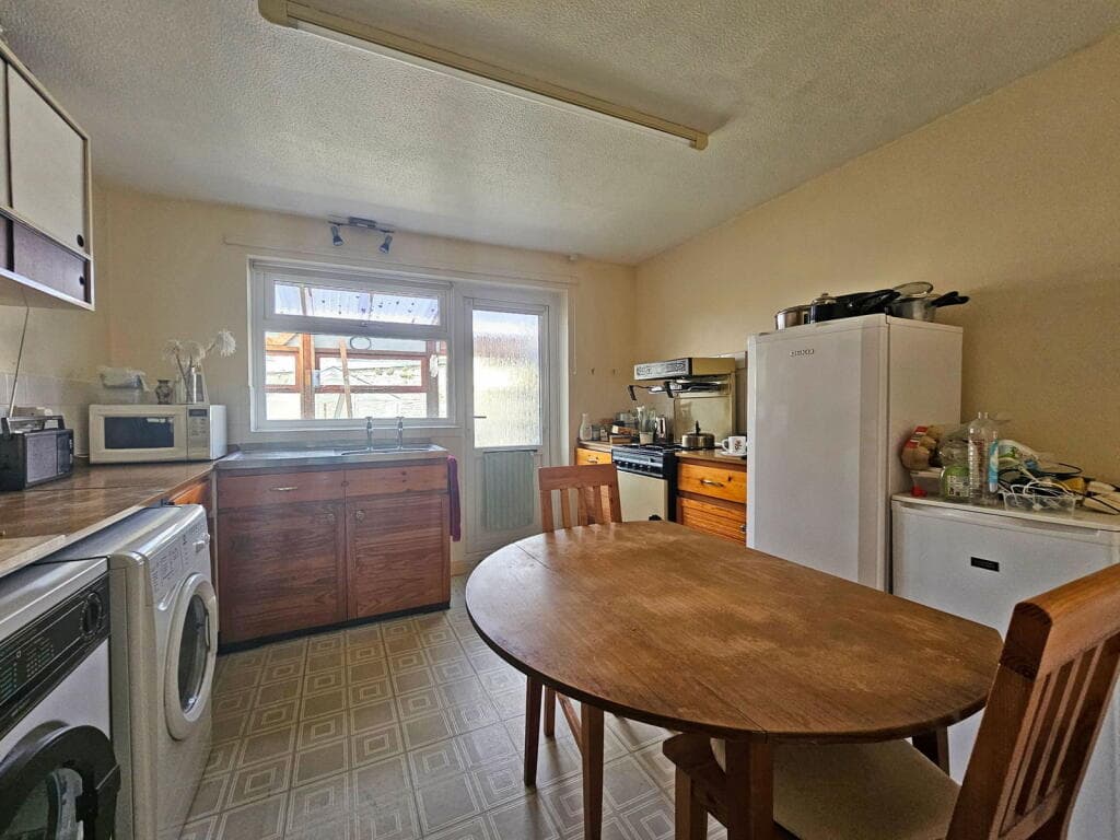 Glencross Court, Liskeard - Image 4