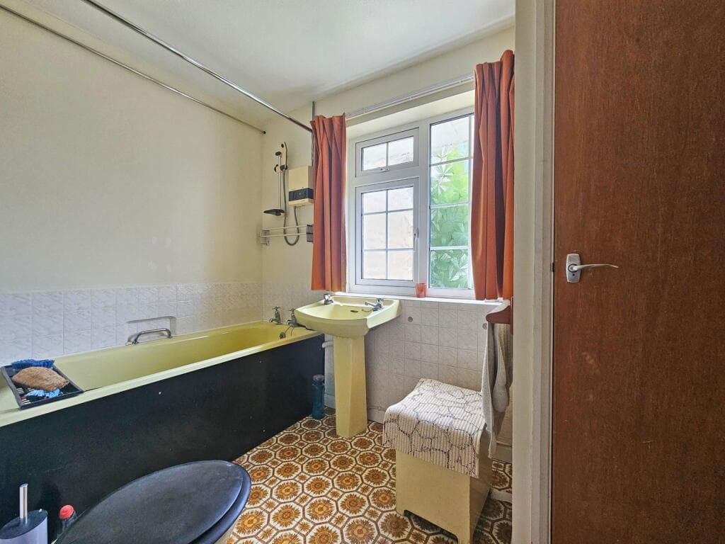 Glencross Court, Liskeard - Image 7
