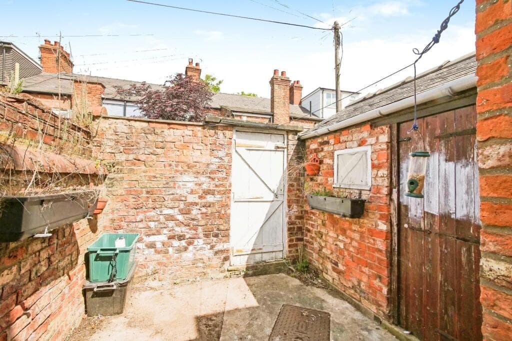 Rose Street, York - Image 11