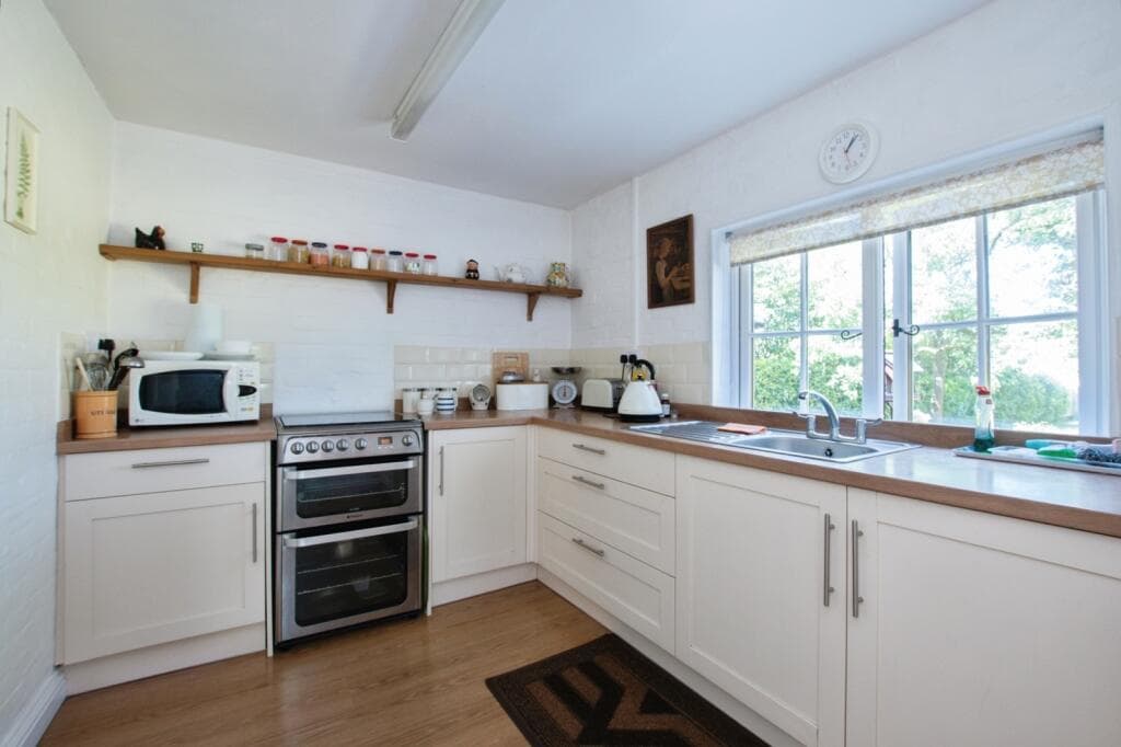 Ringwood Road, St. Ives, Ringwood, Dorset, BH24 - Image 5
