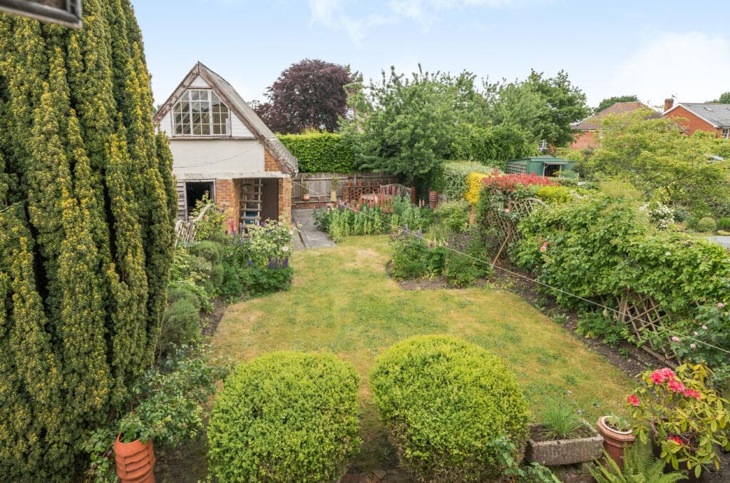 South Lane, Nomansland, Salisbury, Wiltshire, SP5 - Image 8