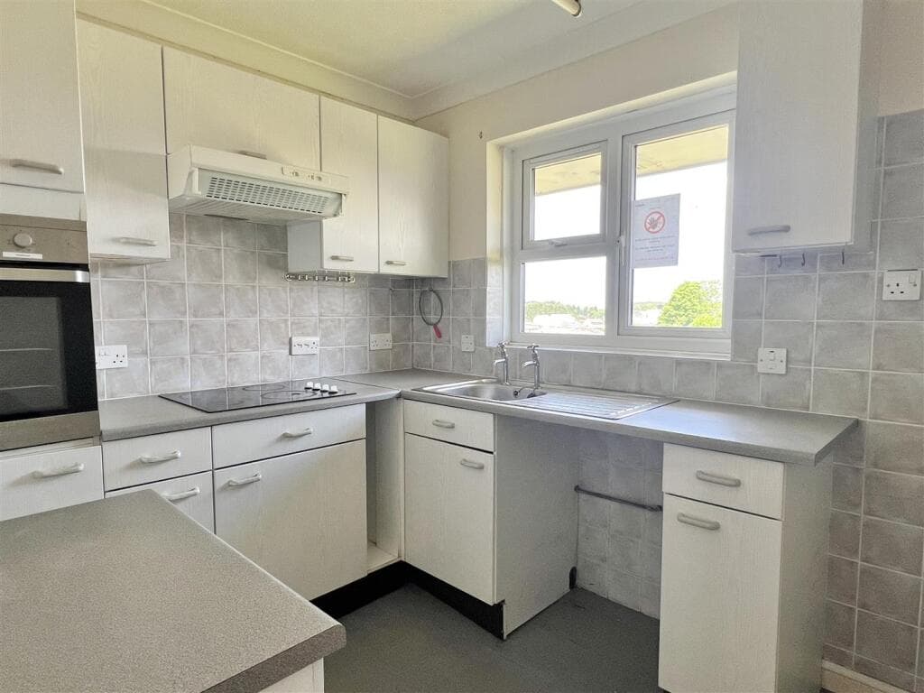 Fortescue Close, Foxhole, St. Austell - Image 10