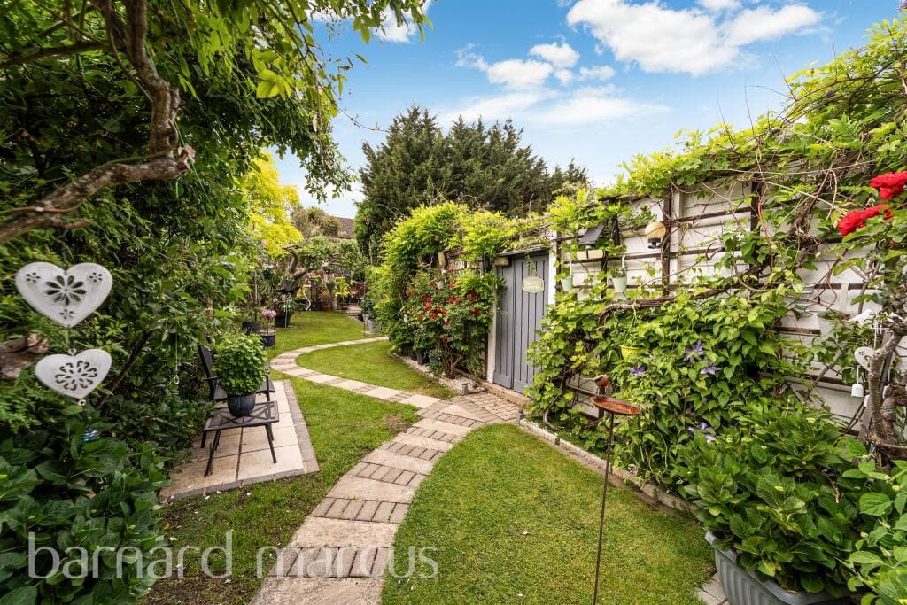 Romany Gardens, Sutton - Image 1