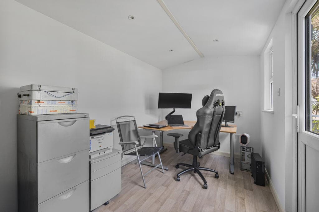 Millmark Grove,  London, SE14 - Image 8