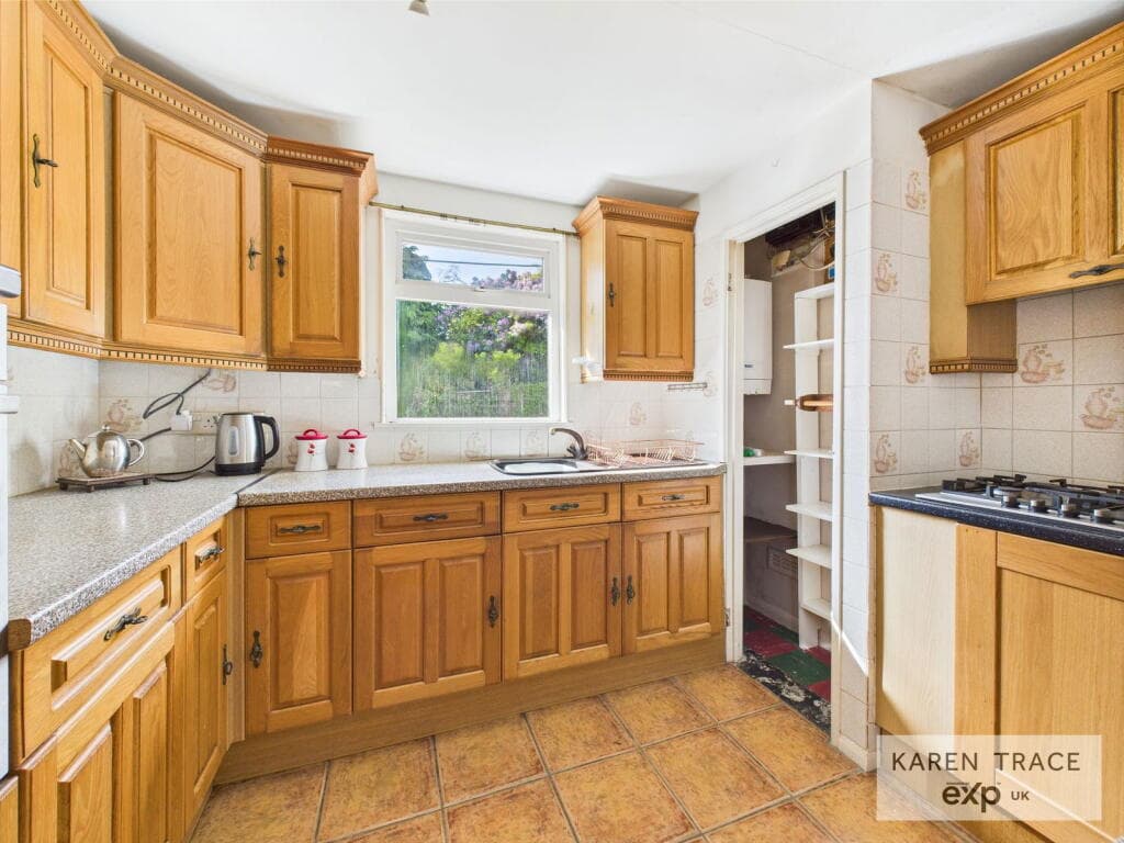 Gwallon Road, St Austell, PL25 - Image 3
