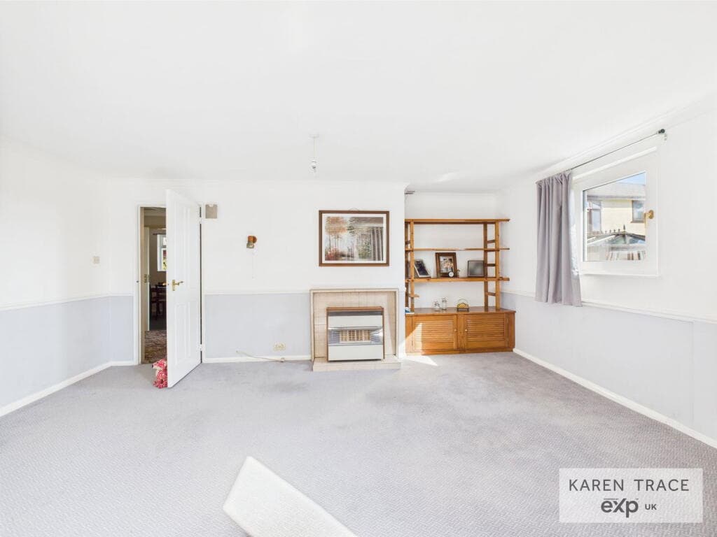 Gwallon Road, St Austell, PL25 - Image 4
