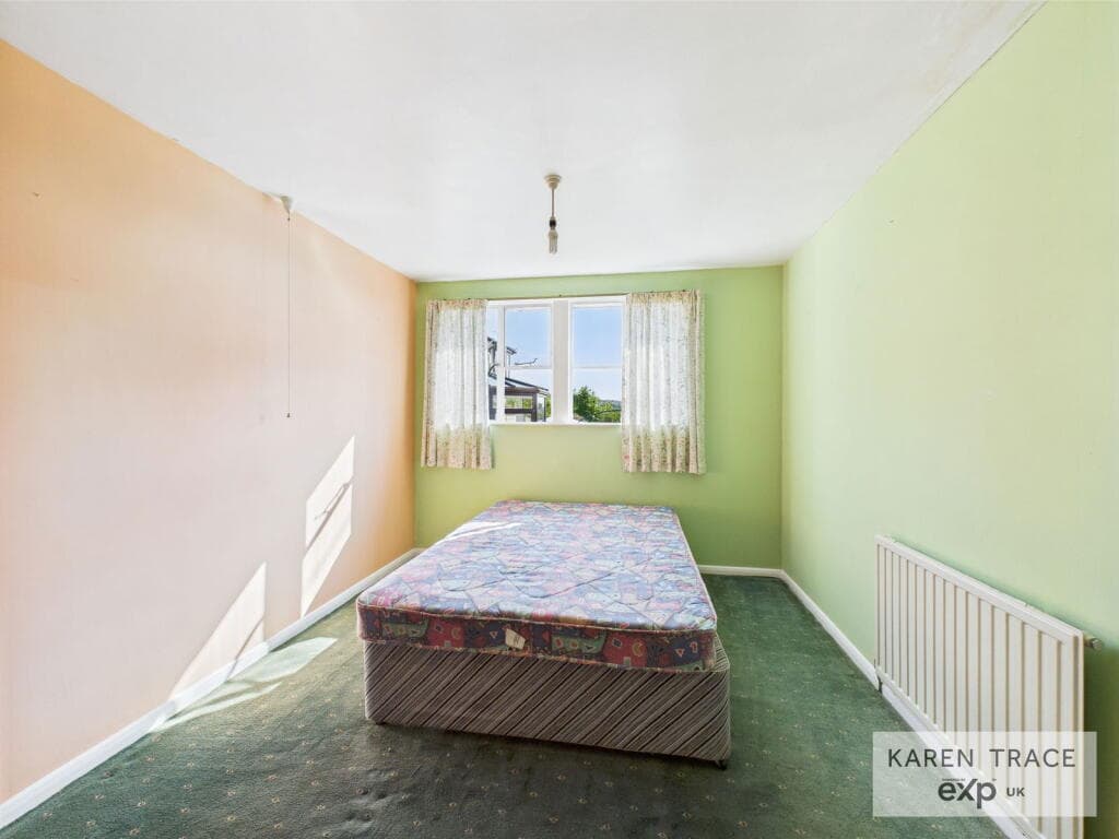 Gwallon Road, St Austell, PL25 - Image 9