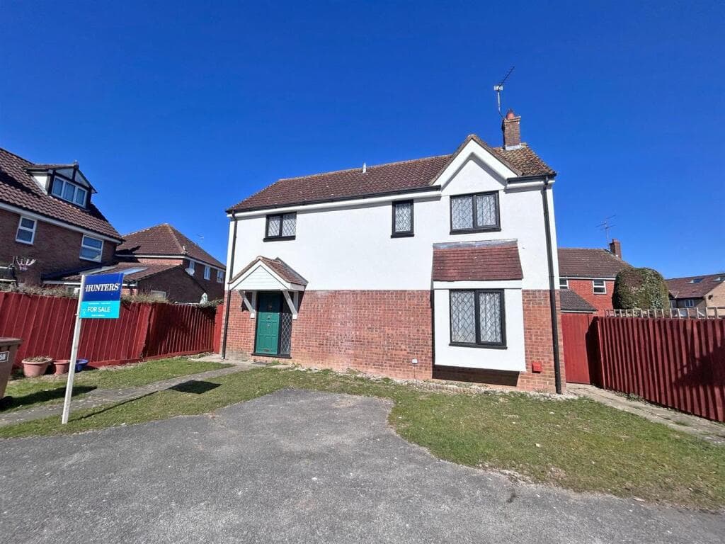 Chalkdown, Stevenage, SG2 7BG - Image 1