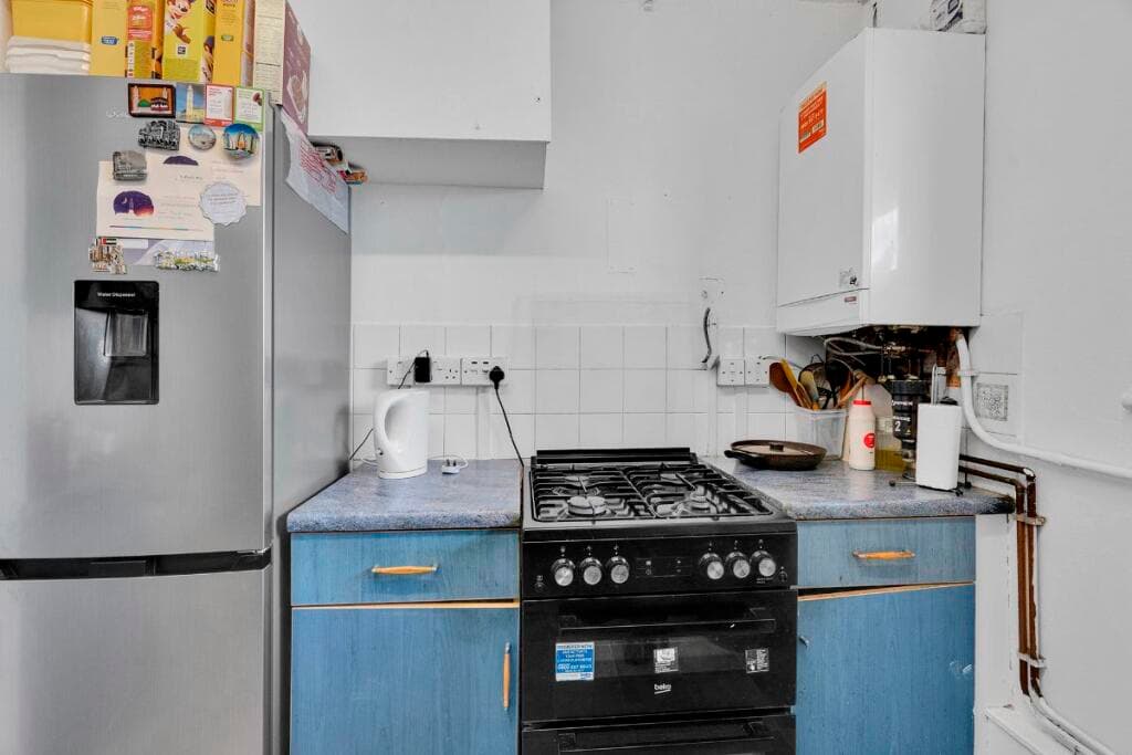 Thomas Road, Limehouse, E14 - Image 6