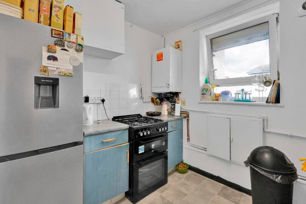 Thomas Road, Limehouse, E14 - Image 8