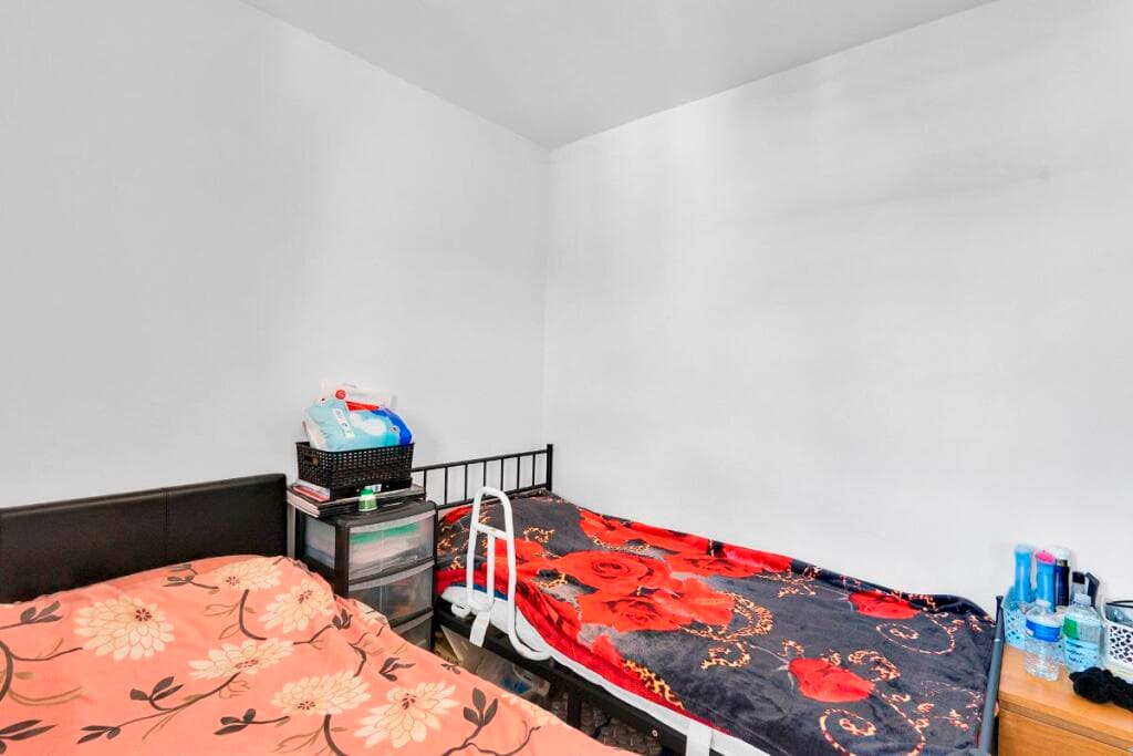 Thomas Road, Limehouse, E14 - Image 9