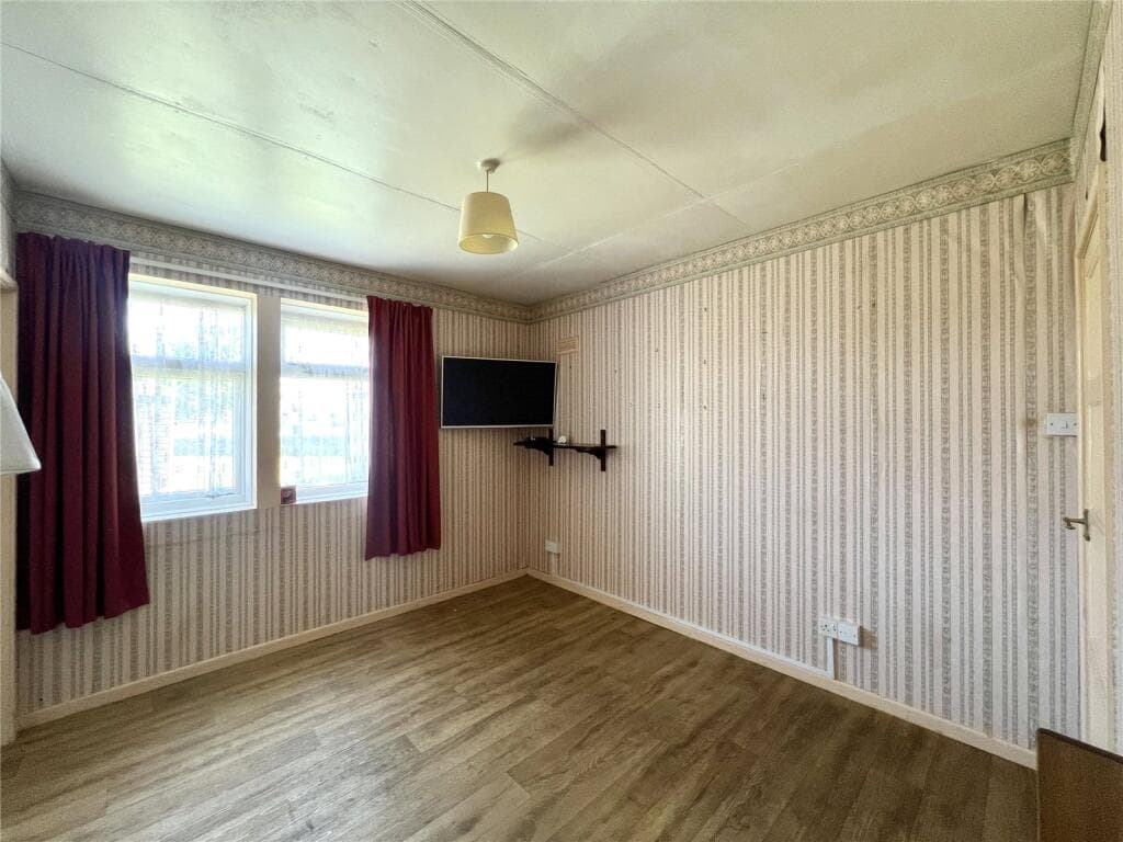 North Croft, Williton, Taunton, Somerset, TA4 - Image 4