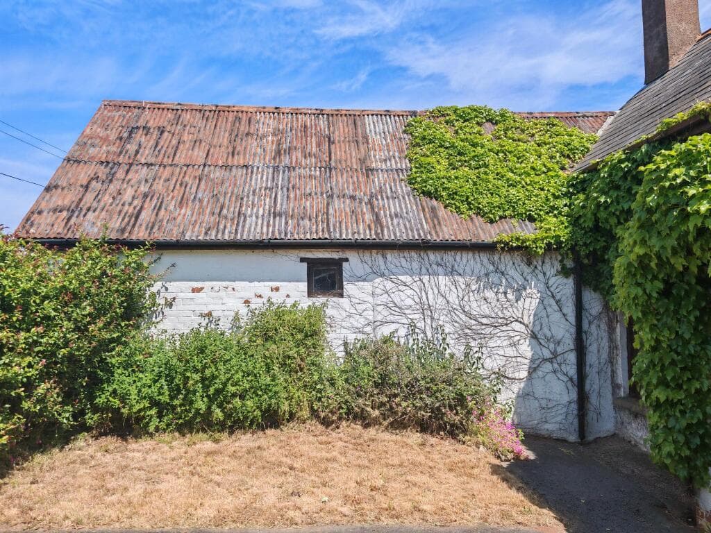 West Buckland, Wellington, Somerset, TA21 - Image 5